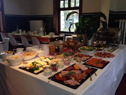 照片: Caf&amp;eacute; Raum &amp;amp; Zeit Sternwarte Bergedorf