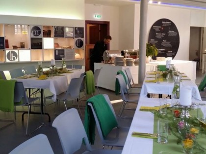 照片: Caf&amp;eacute; Raum &amp;amp; Zeit Sternwarte Bergedorf